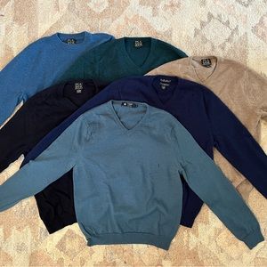 Lot of men’s medium cashmere/wool sweaters